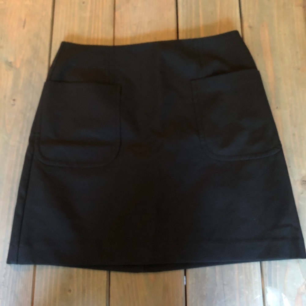 Black skirt Loft 8P